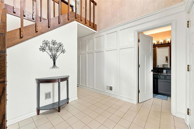 5295 Bear Lake Drive, East Lansing, MI 48823