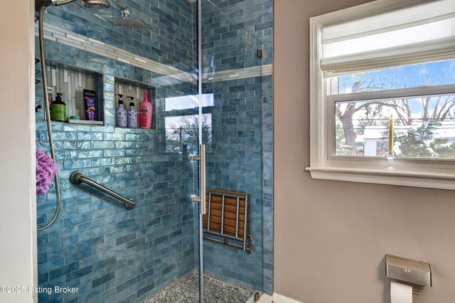 2705 Alice Ave, Louisville, KY 40220