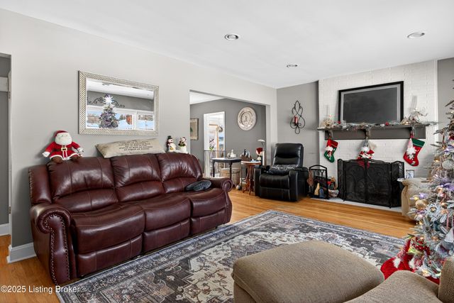 2705 Alice Ave, Louisville, KY 40220