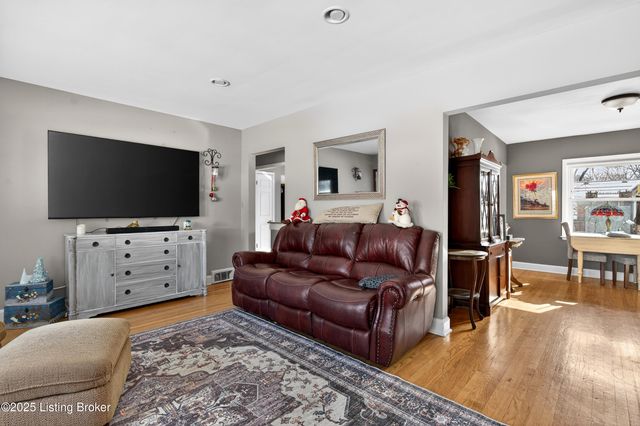 2705 Alice Ave, Louisville, KY 40220