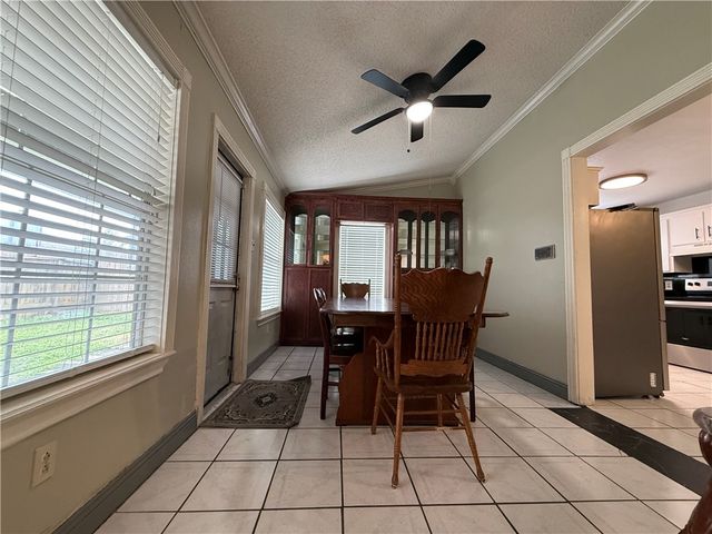 6006 Cindia St, Corpus Christi, TX 78415