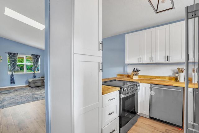 8716 Crater Terrace, West Palm Beach, FL 33403
