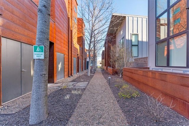 507 SE D Street, Bentonville, AR 72712