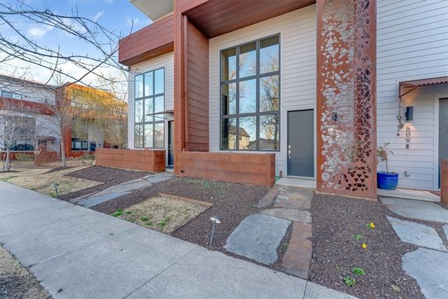 507 SE D Street, Bentonville, AR 72712