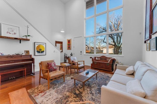 507 SE D Street, Bentonville, AR 72712