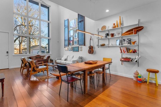 507 SE D Street, Bentonville, AR 72712