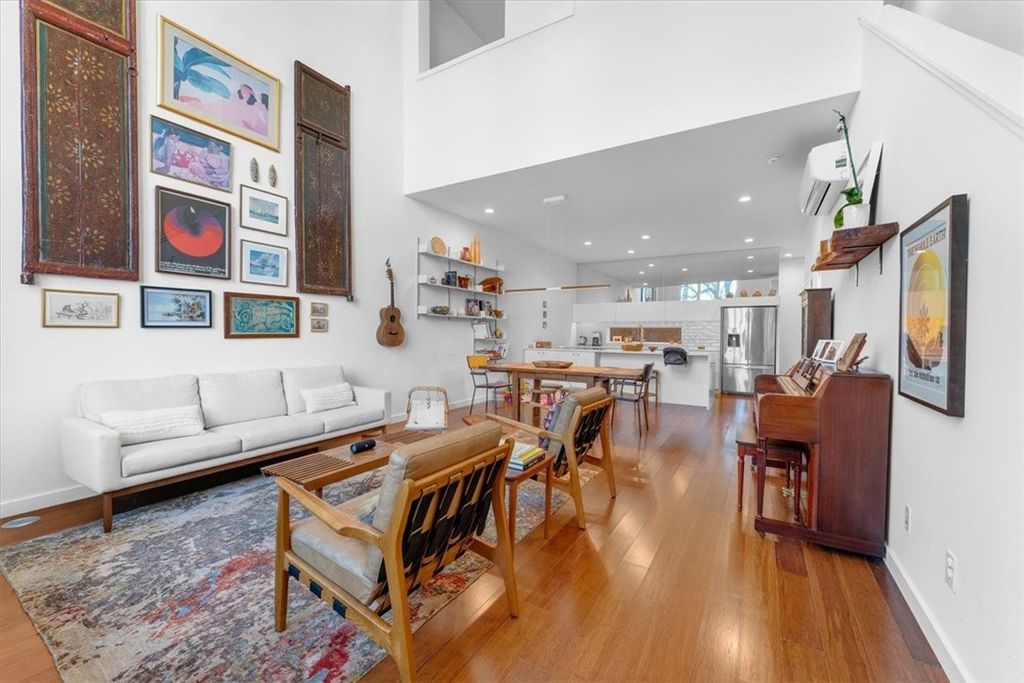 507 SE D Street, Bentonville, AR 72712