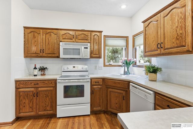 15366 Corby Street, Omaha, NE 68116