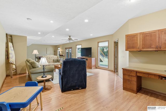 15366 Corby Street, Omaha, NE 68116