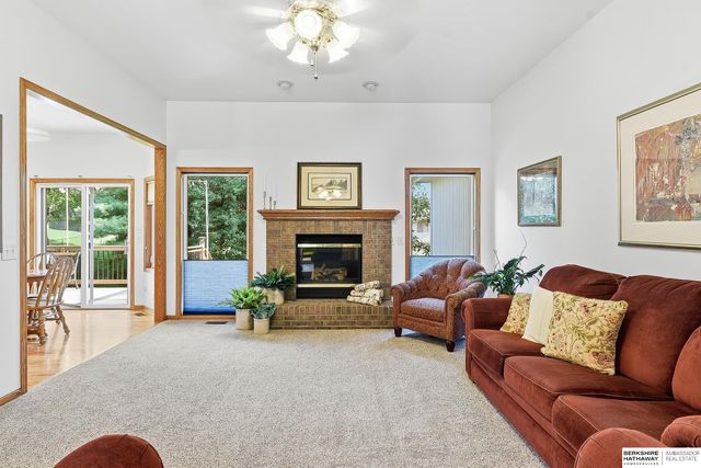 15366 Corby Street, Omaha, NE 68116