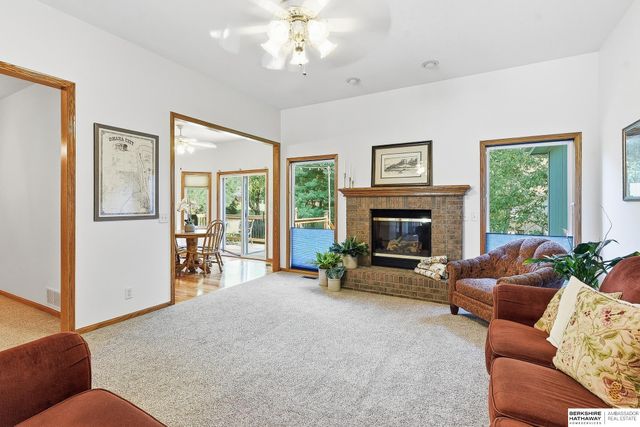15366 Corby Street, Omaha, NE 68116
