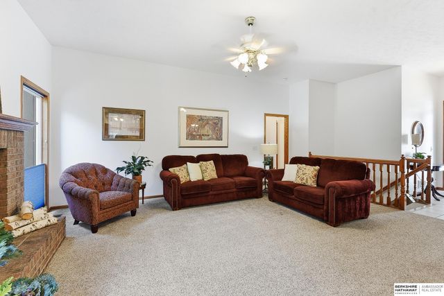 15366 Corby Street, Omaha, NE 68116