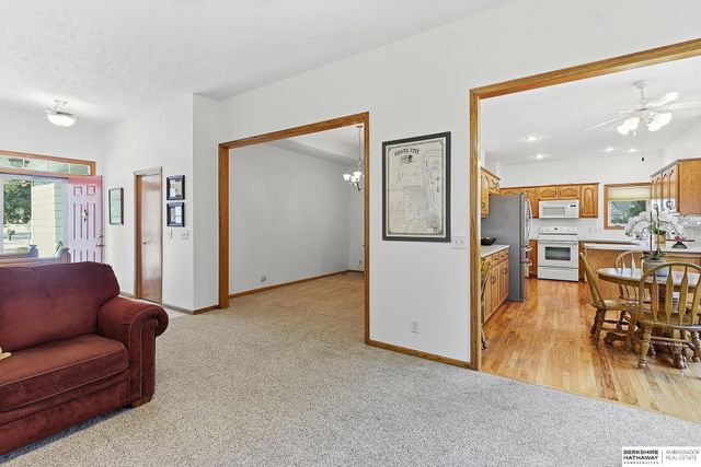 15366 Corby Street, Omaha, NE 68116