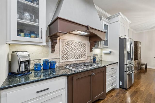 3339 Stone Brook Court, Oklahoma City, OK 73120