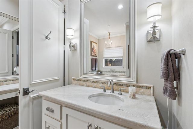 3339 Stone Brook Court, Oklahoma City, OK 73120