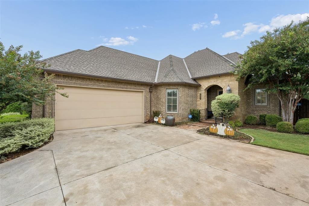 3339 Stone Brook Court, Oklahoma City, OK 73120