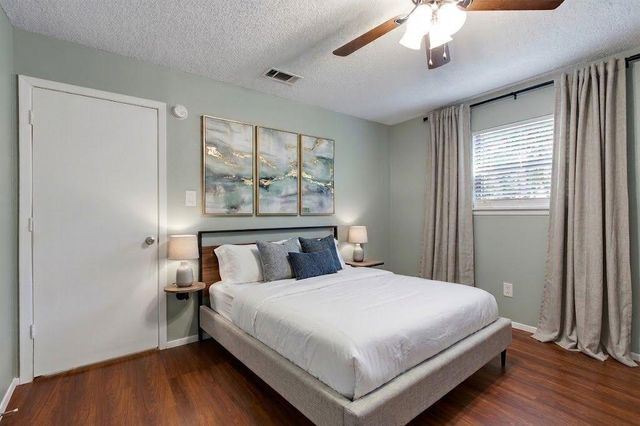 11519 Pecan Creek PKWY 17, Austin, TX 78750