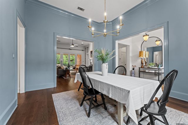 19437 Point O' Woods Ct, Baton Rouge, LA 70809