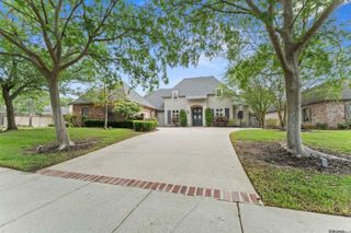 19437 Point O' Woods Ct, Baton Rouge, LA 70809