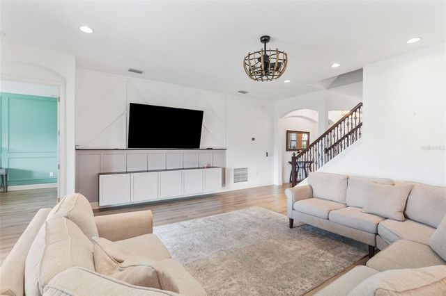 913 BUCKHURST DRIVE, Spring Hill, FL 34609