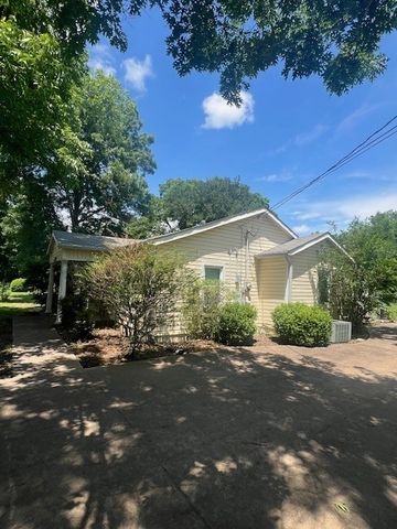 218 Wight Street, Roxton, TX 75477