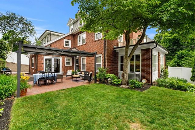 42 Old Mystic Street, Arlington, MA 02474