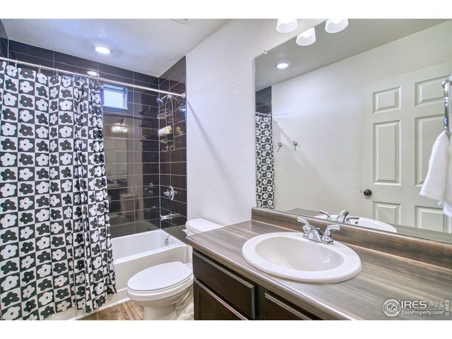 3518 Valleywood Ct, Johnstown, CO 80534