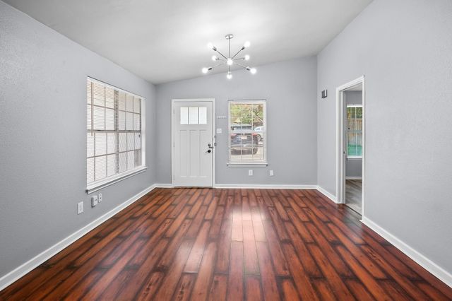 7617 Meador Ave A, Austin, TX 78752