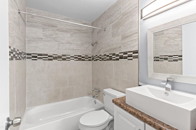 7617 Meador Ave A, Austin, TX 78752