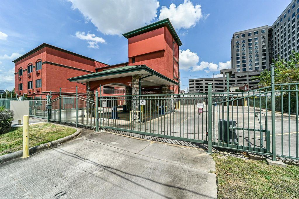 1025 Swanson Street 309, Houston, TX 77030