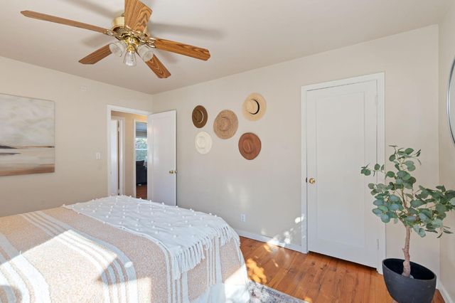 2621 12th St, Sacramento, CA 95818