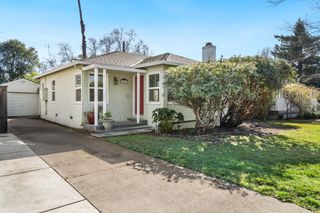 2621 12th St, Sacramento, CA 95818