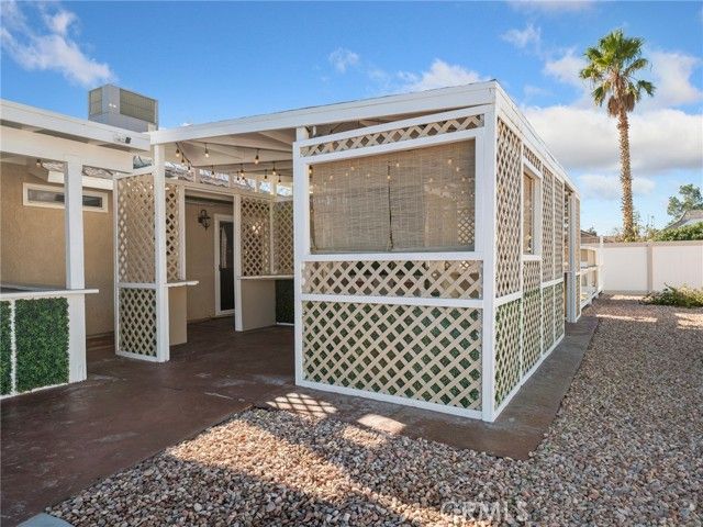 13826 Wawona, Apple Valley, CA 92307