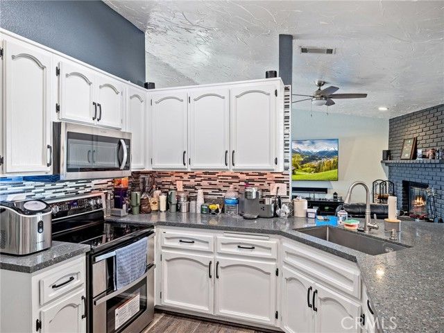 13826 Wawona, Apple Valley, CA 92307