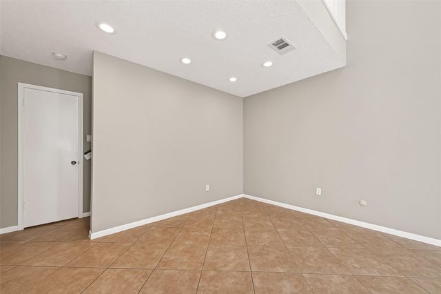 13884 Hollowgreen Drive, Houston, TX 77082