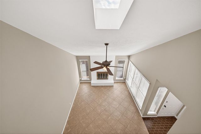 13884 Hollowgreen Drive, Houston, TX 77082