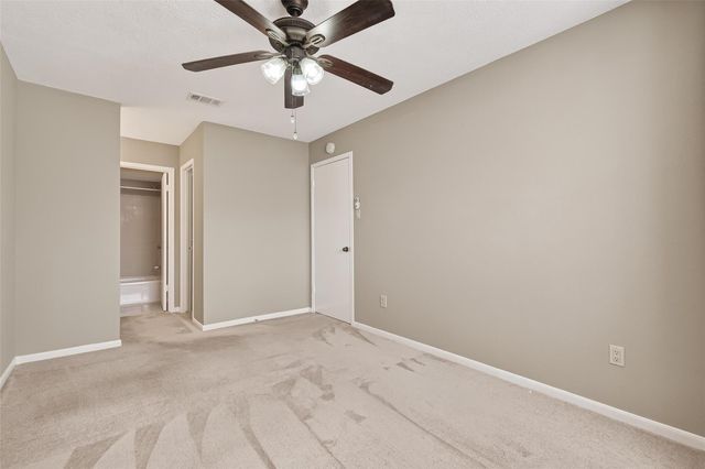 13884 Hollowgreen Drive, Houston, TX 77082