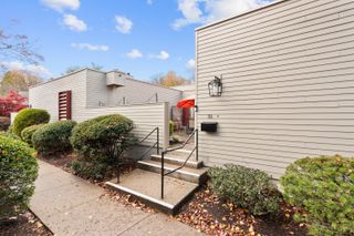 51 Charlton Hill Road 51, Hamden, CT 06518