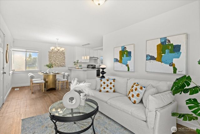 5920 S 118th St, Seattle, WA 98178