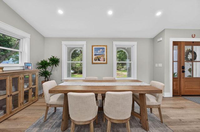 1055 Royalist Road, Mount Pleasant, SC 29464
