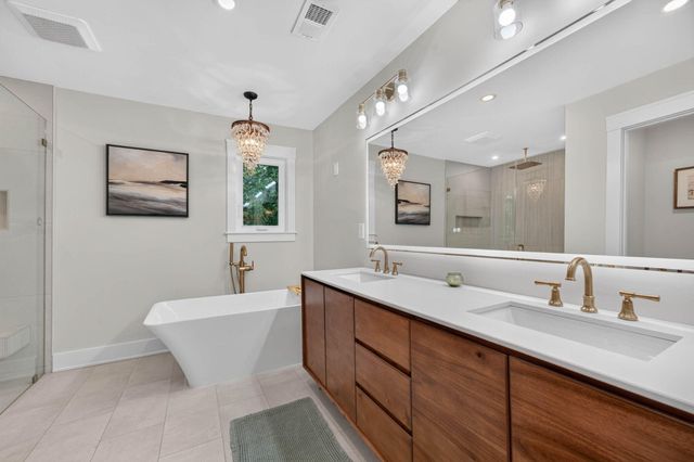 1055 Royalist Road, Mount Pleasant, SC 29464
