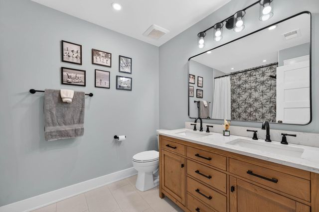 1055 Royalist Road, Mount Pleasant, SC 29464