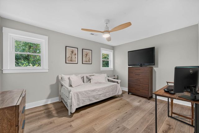 1055 Royalist Road, Mount Pleasant, SC 29464