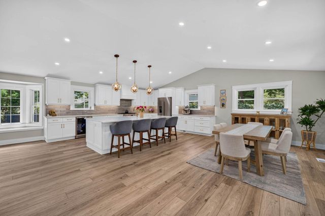 1055 Royalist Road, Mount Pleasant, SC 29464