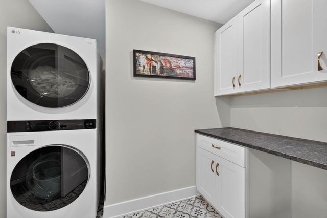 1055 Royalist Road, Mount Pleasant, SC 29464