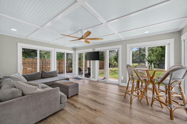 1055 Royalist Road, Mount Pleasant, SC 29464