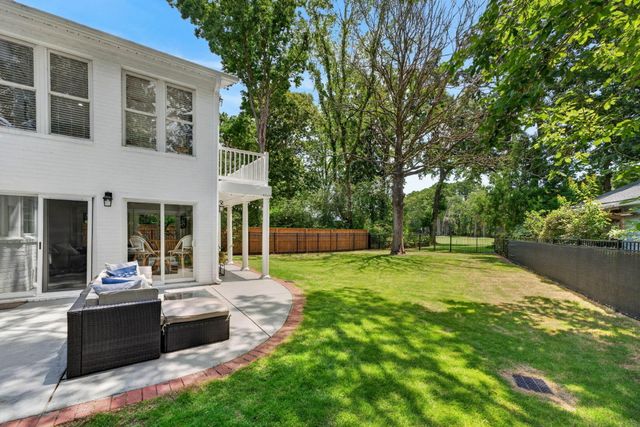 1055 Royalist Road, Mount Pleasant, SC 29464