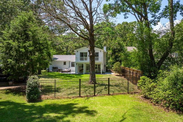 1055 Royalist Road, Mount Pleasant, SC 29464
