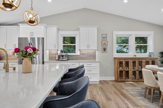 1055 Royalist Road, Mount Pleasant, SC 29464