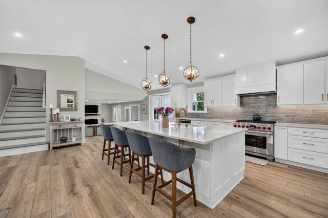 1055 Royalist Road, Mount Pleasant, SC 29464